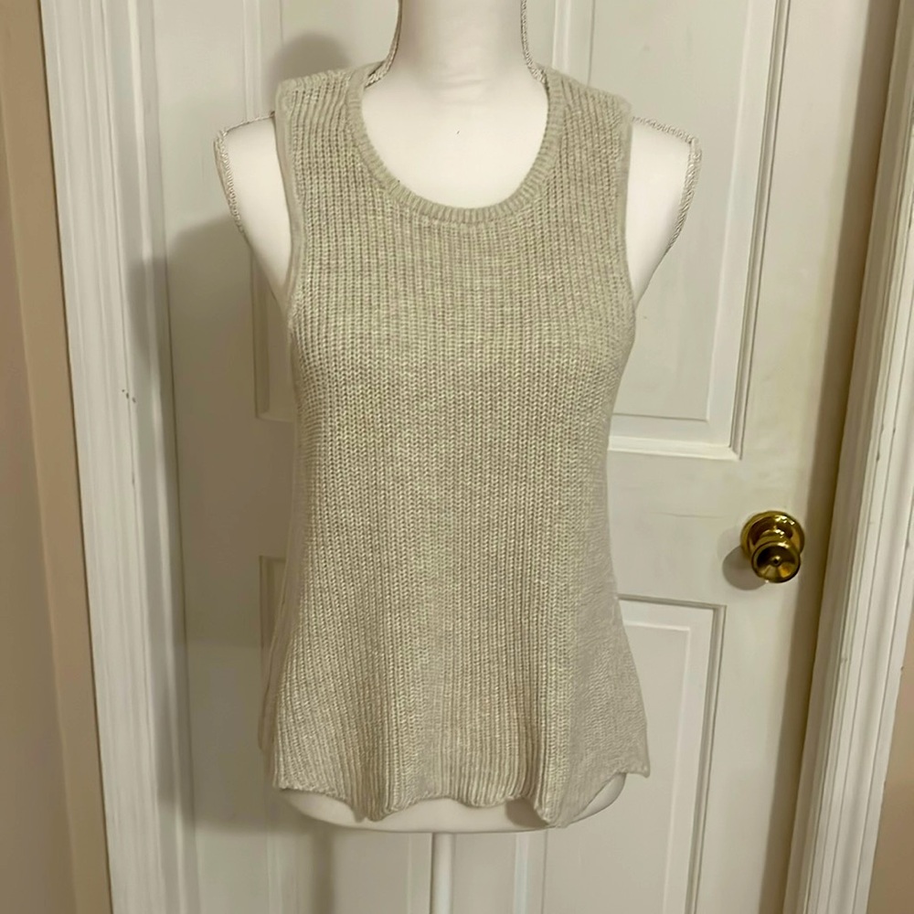 Cotton by autumn Cashmere size large women’s sleeveless sweater 100% cotton